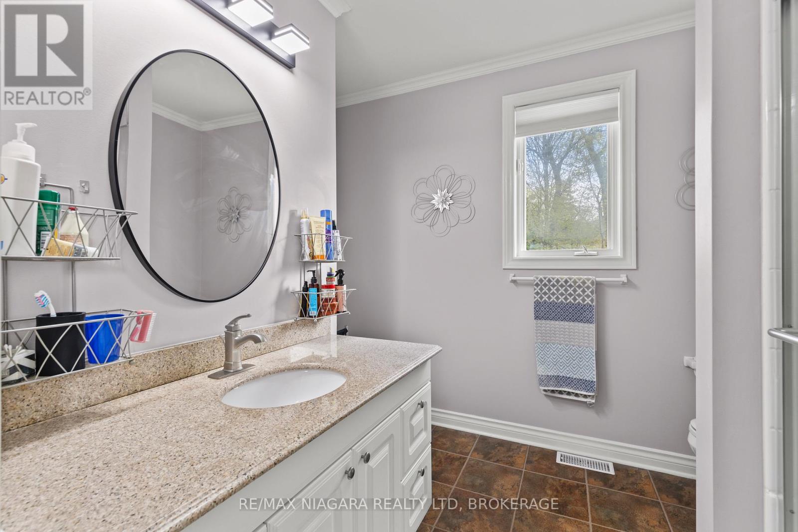 143 WELLAND ROAD - 22