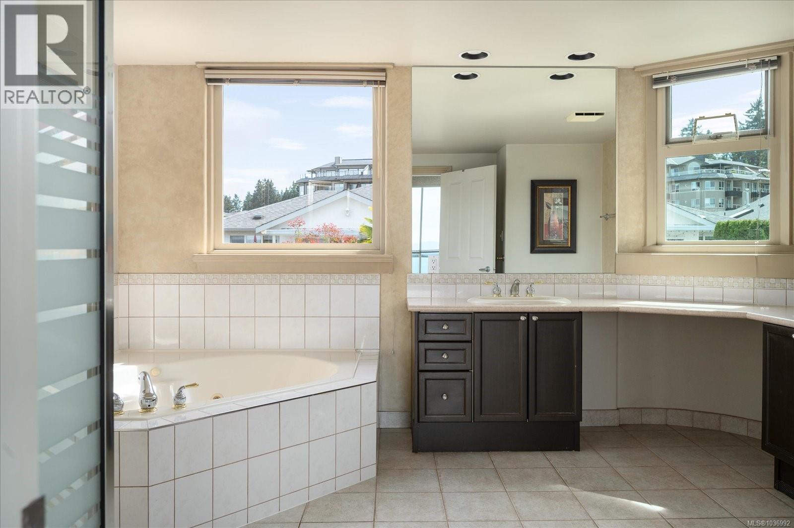 6577 Groveland Dr - 44