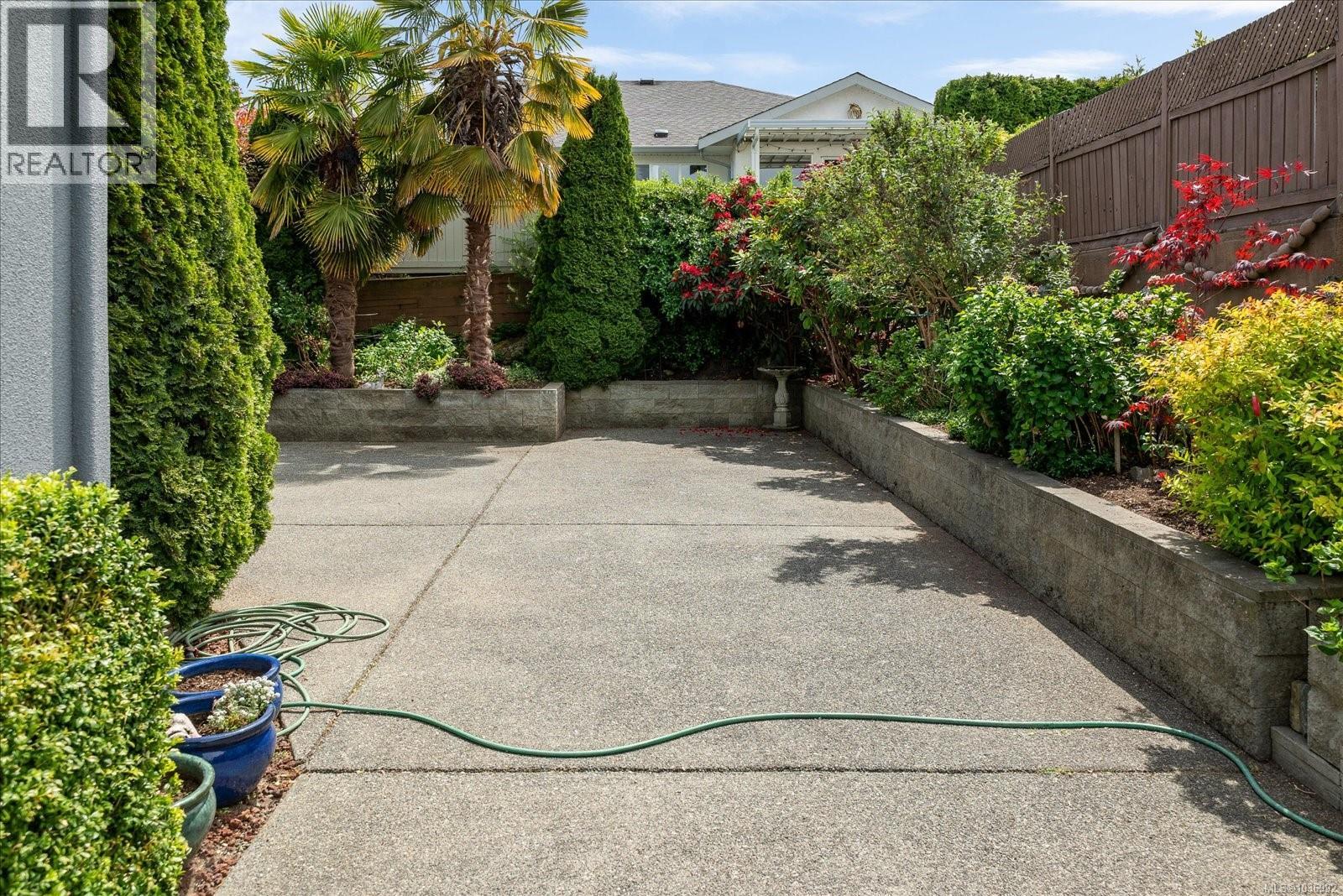 6577 Groveland Dr - 48