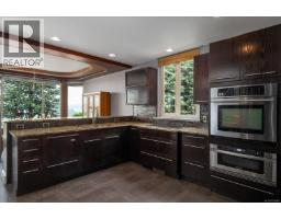 Living room - 6577 Groveland Dr, Nanaimo, BC V9V1P7 Photo 12