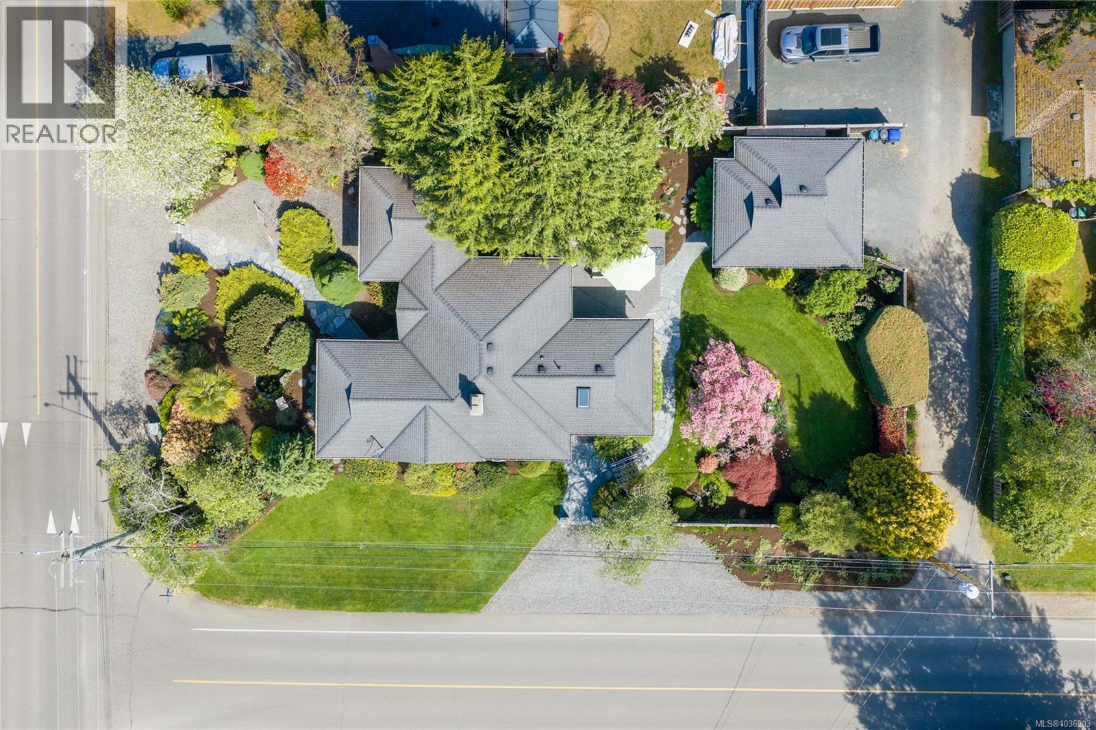 202 Crescent Rd E - 24