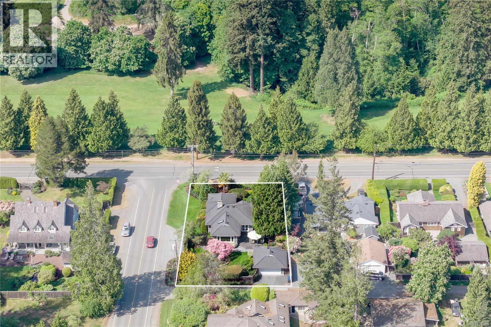 202 Crescent Rd E - 23