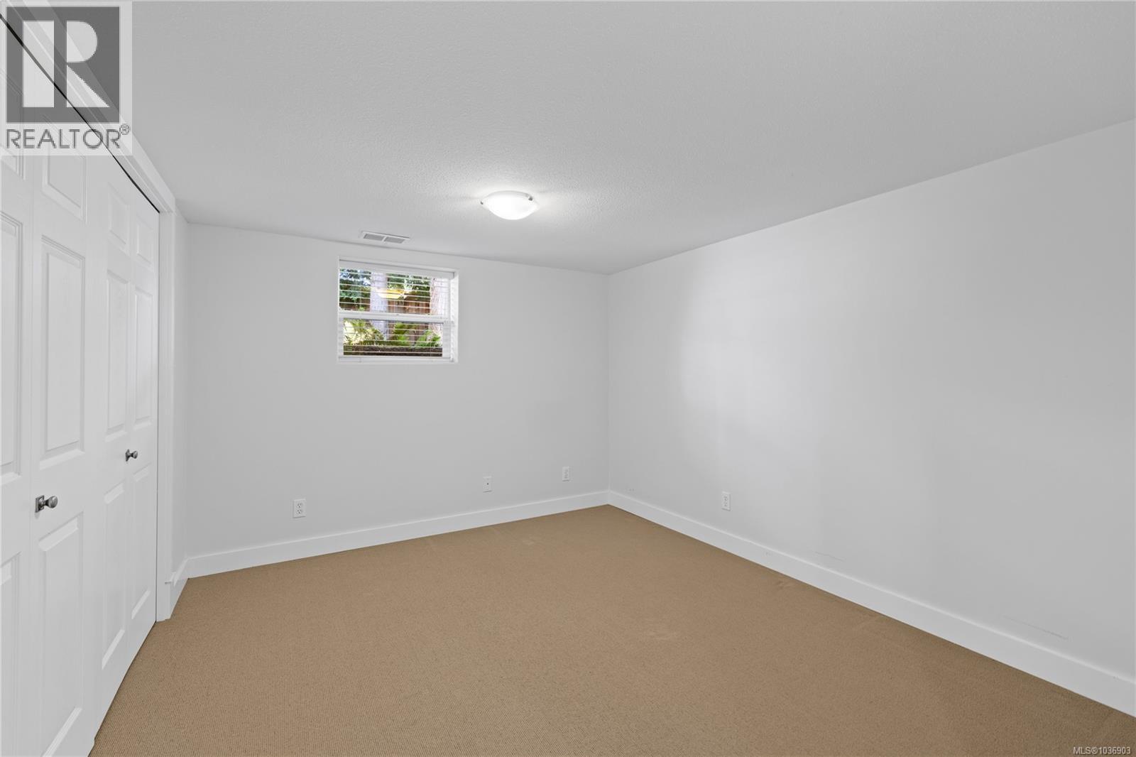 202 Crescent Rd E - 29