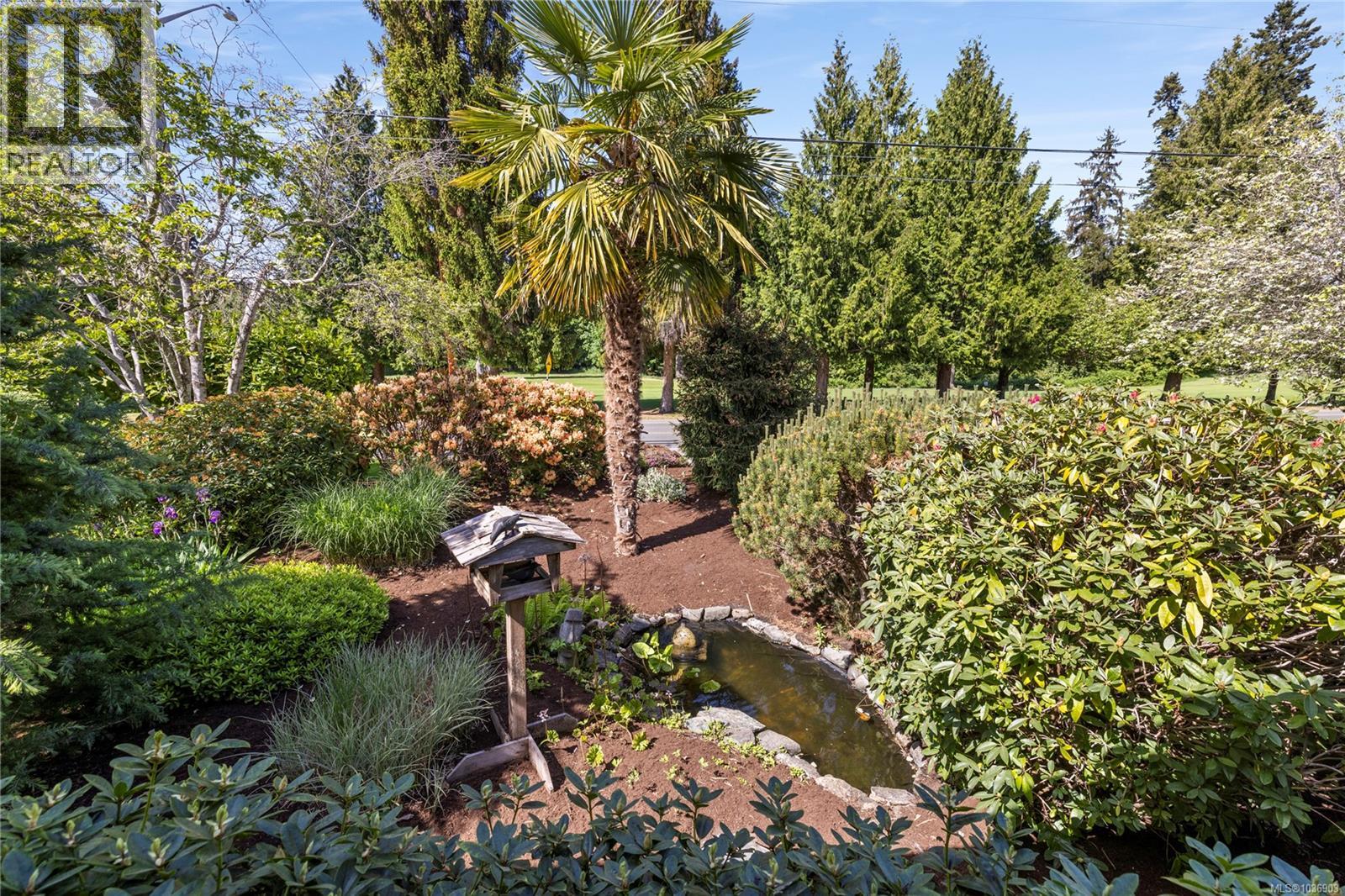 202 Crescent Rd E - 42