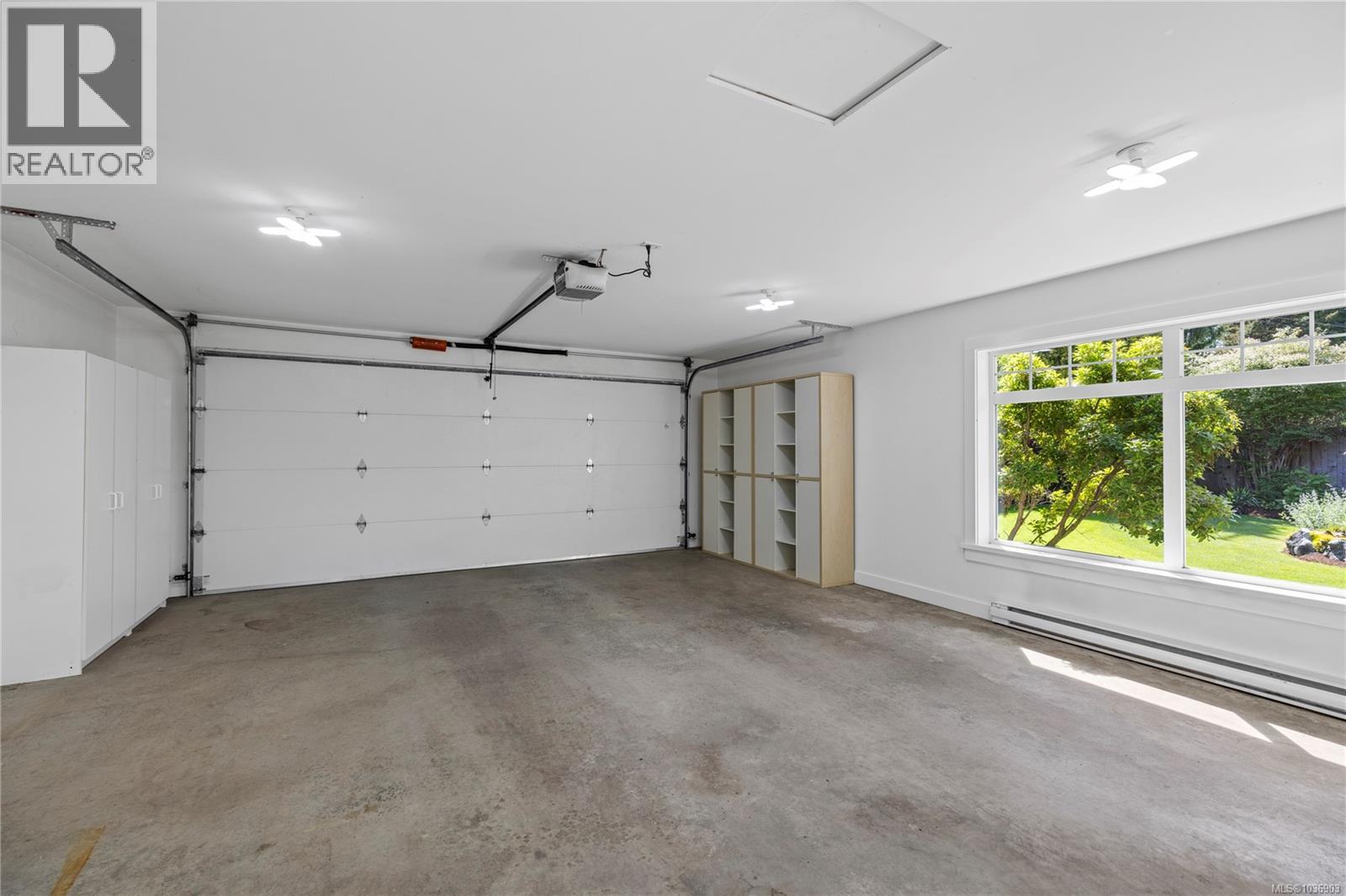 202 Crescent Rd E - 19