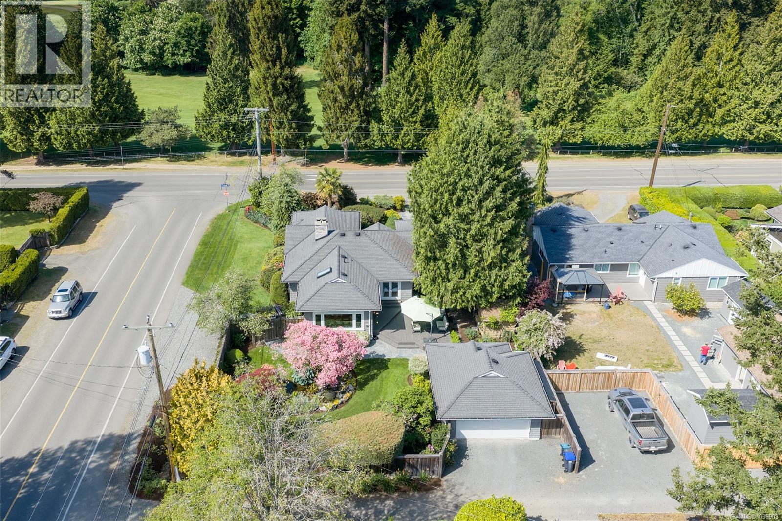 202 Crescent Rd E - 47