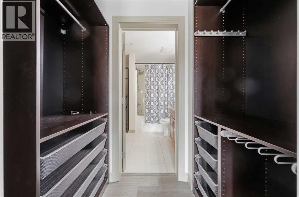 #306 70 Royal Oak Plaza NW - 26