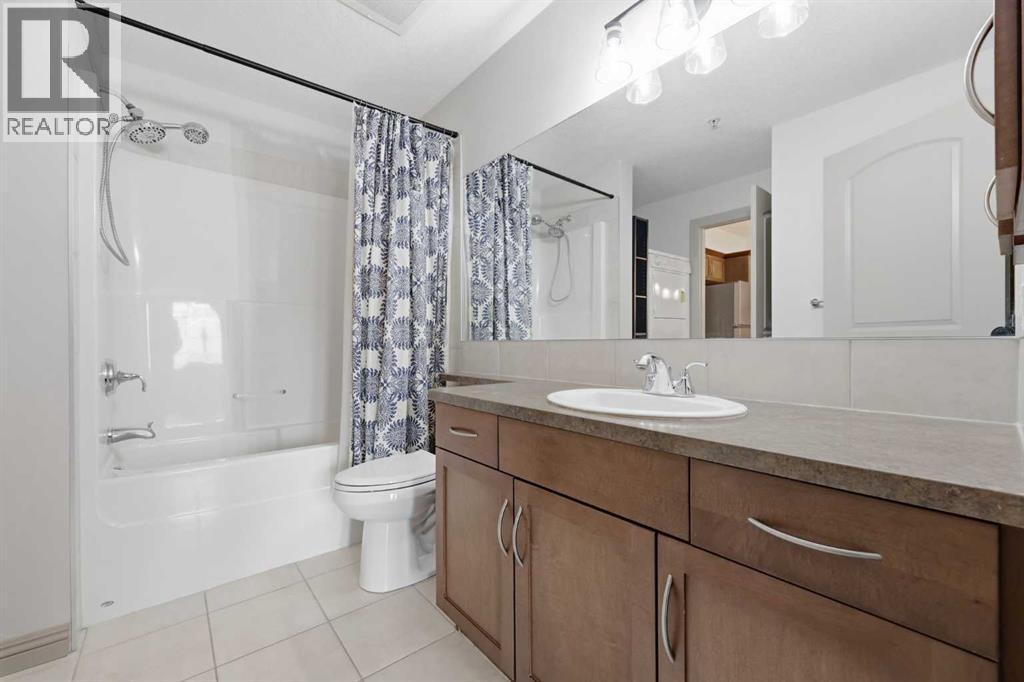 #306 70 Royal Oak Plaza NW - 30