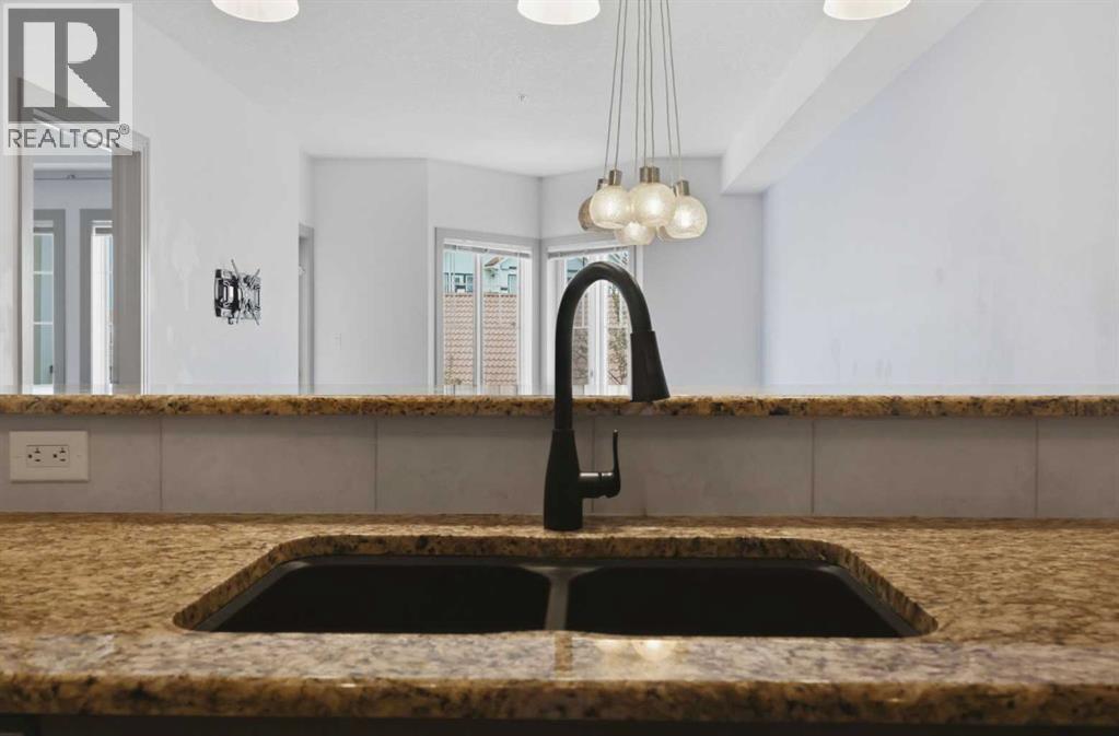 #306 70 Royal Oak Plaza NW - 7