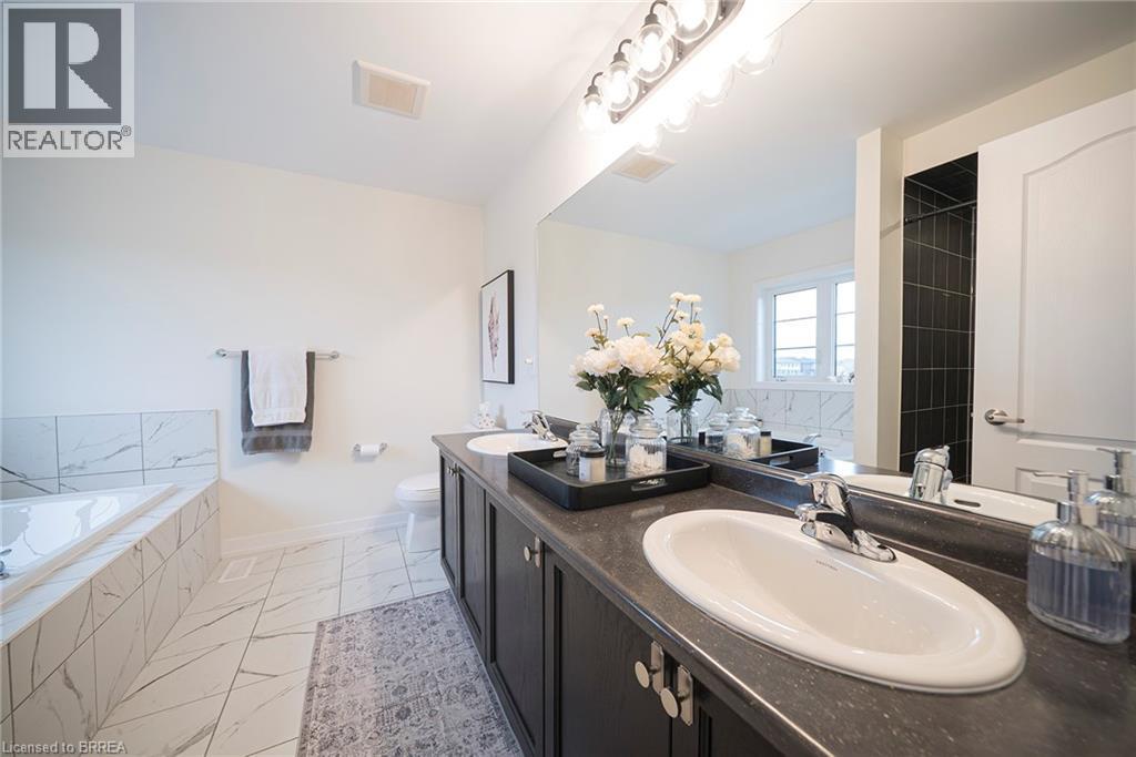 92 BELLHOUSE Avenue, Brantford, Ontario, N3T0V8 — Photo 41