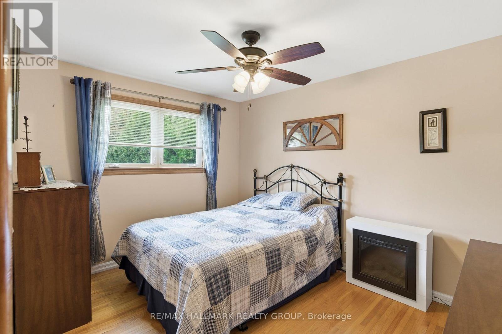 23 ALDERSHOT AVENUE - 15
