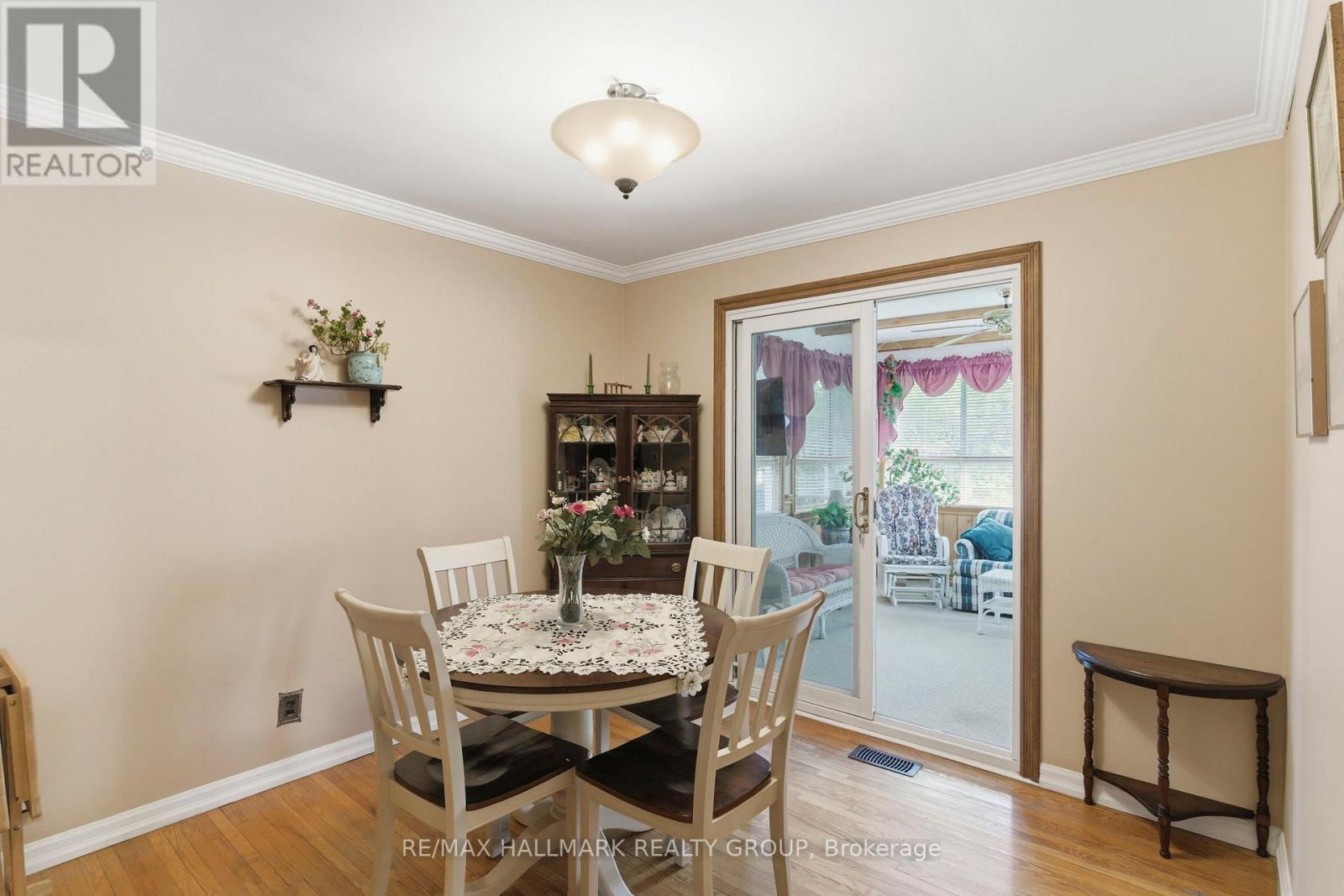 23 ALDERSHOT AVENUE - 22