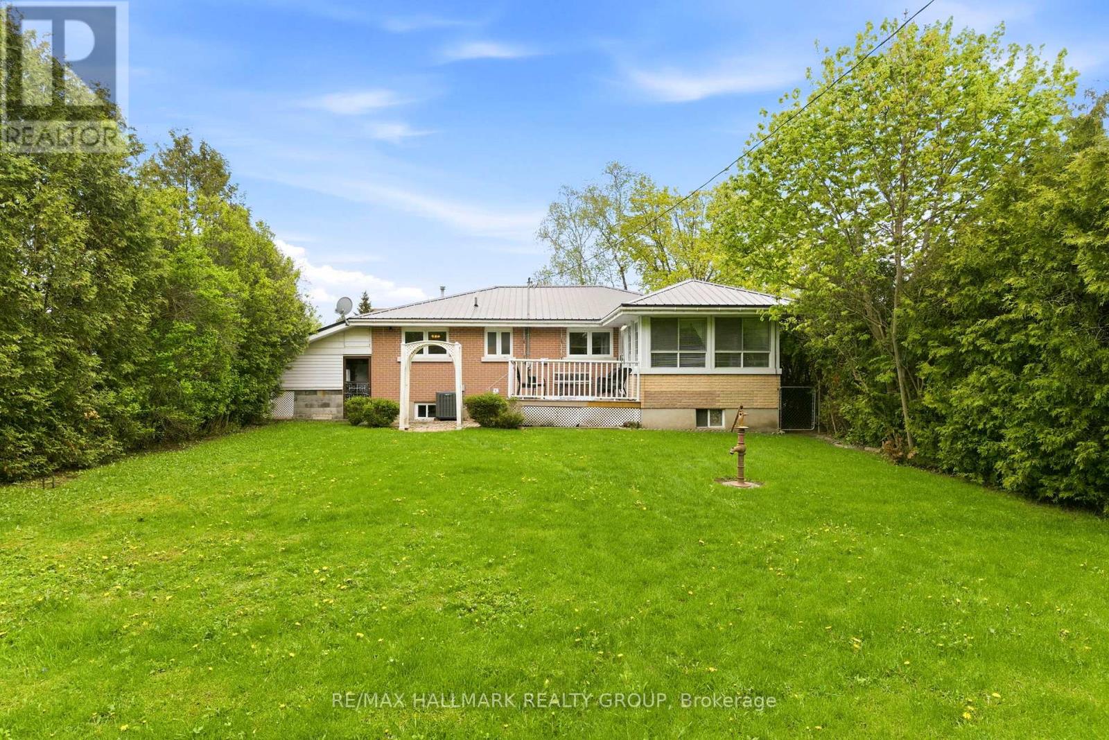 23 ALDERSHOT AVENUE - 41
