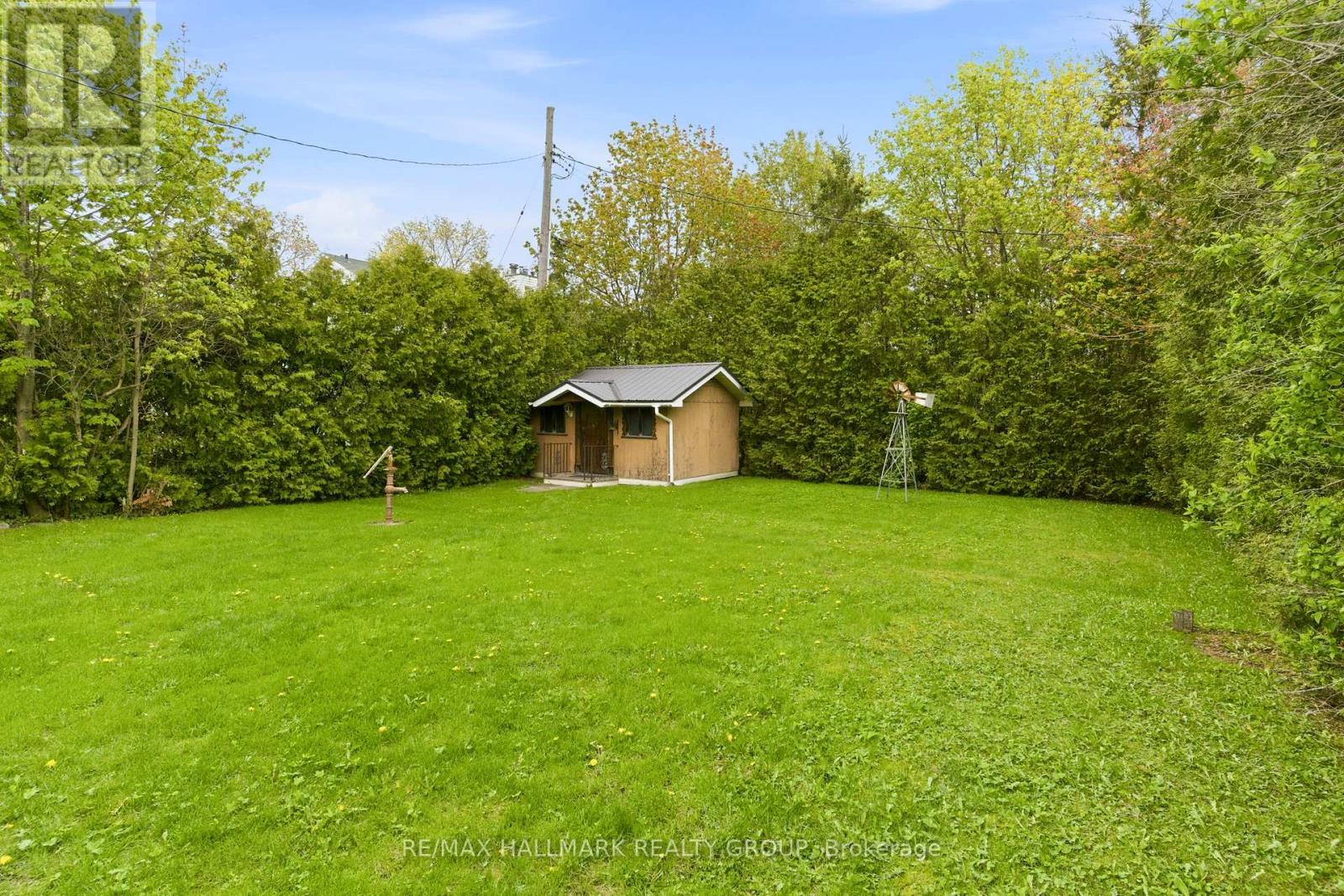 23 ALDERSHOT AVENUE - 44