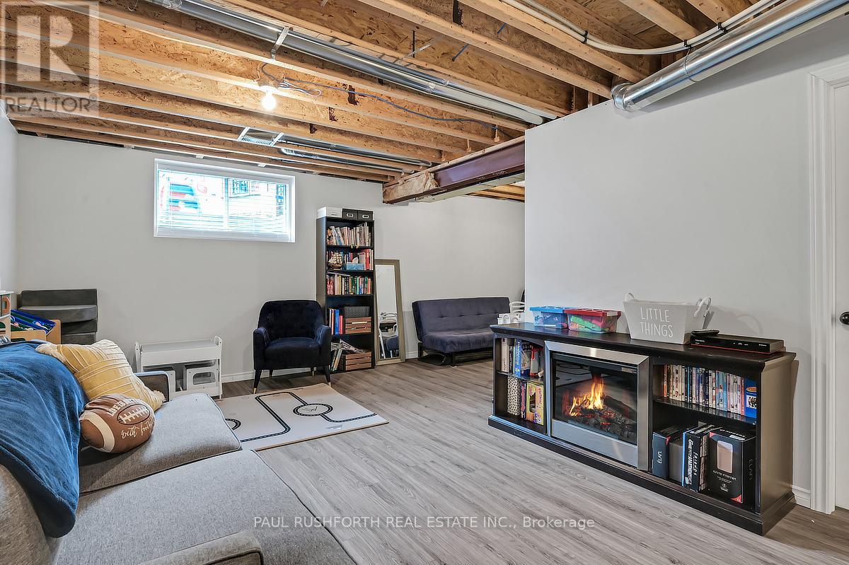 256 HEPATICA WAY - 28
