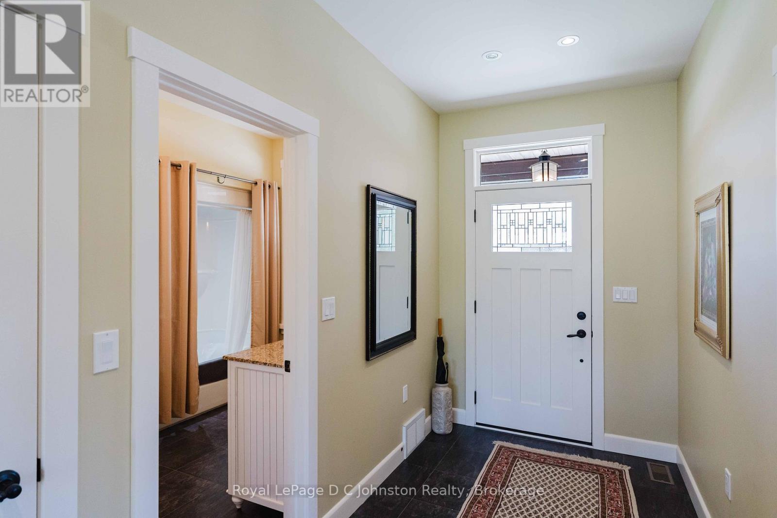 290 SAUGEEN STREET - 15