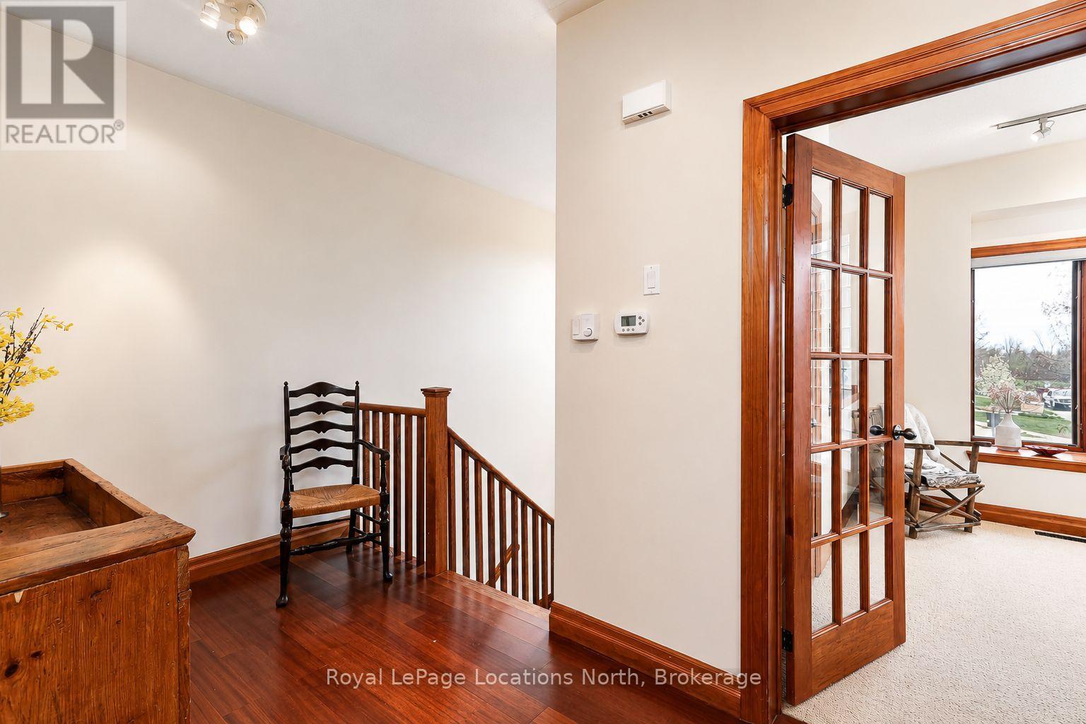 #16 224 BLUESKI GEORGE CRESCENT - Image 32