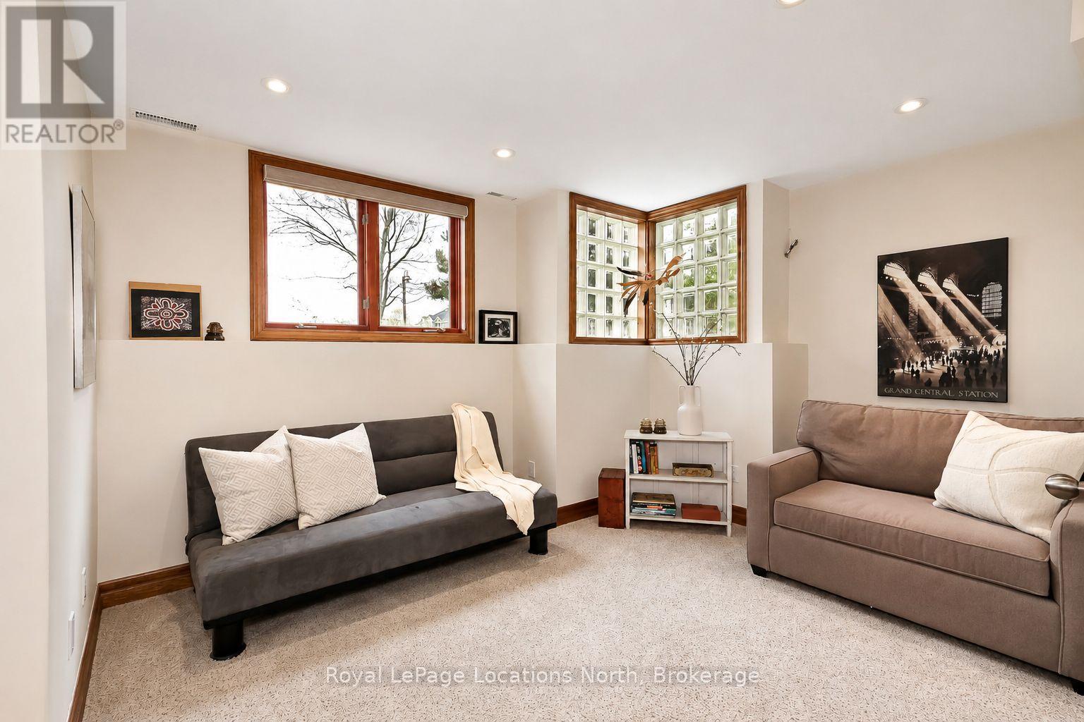 #16 224 BLUESKI GEORGE CRESCENT - Image 34