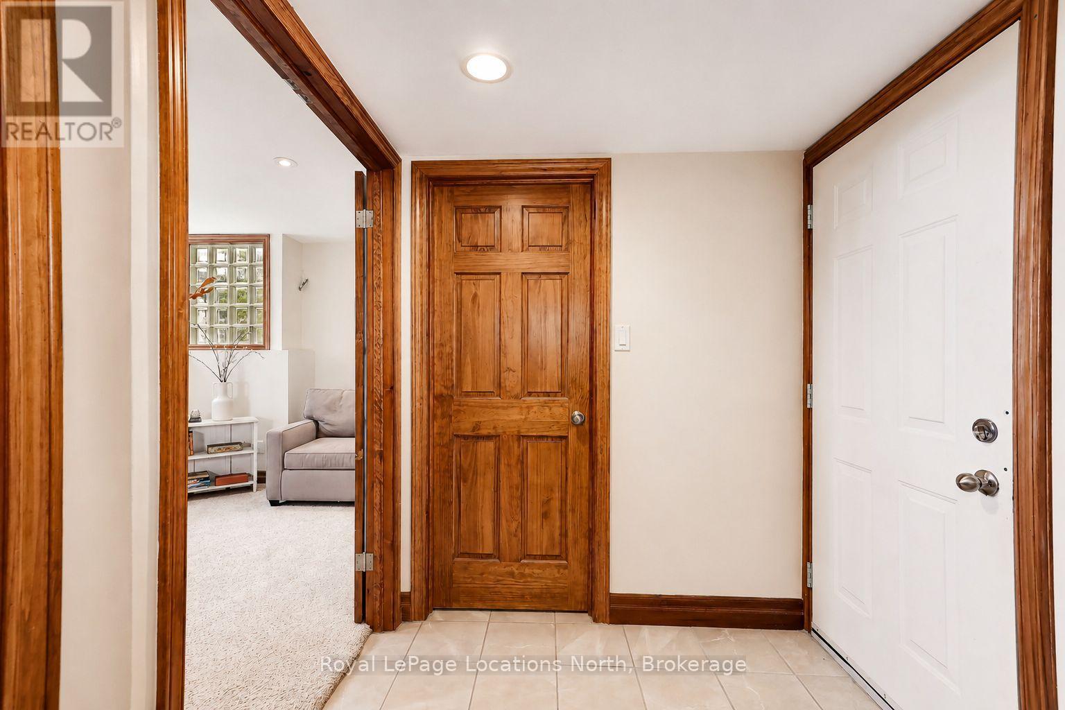 #16 224 BLUESKI GEORGE CRESCENT - Image 33