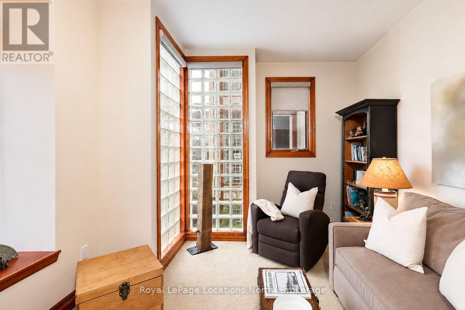 #16 224 BLUESKI GEORGE CRESCENT - Image 18