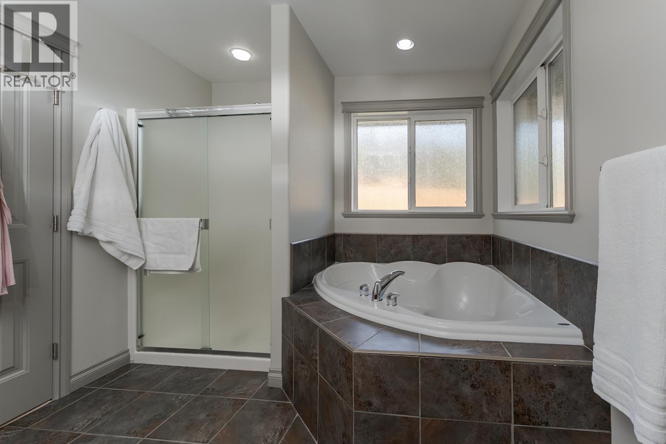 7657 GRAYSHELL ROAD, Prince George