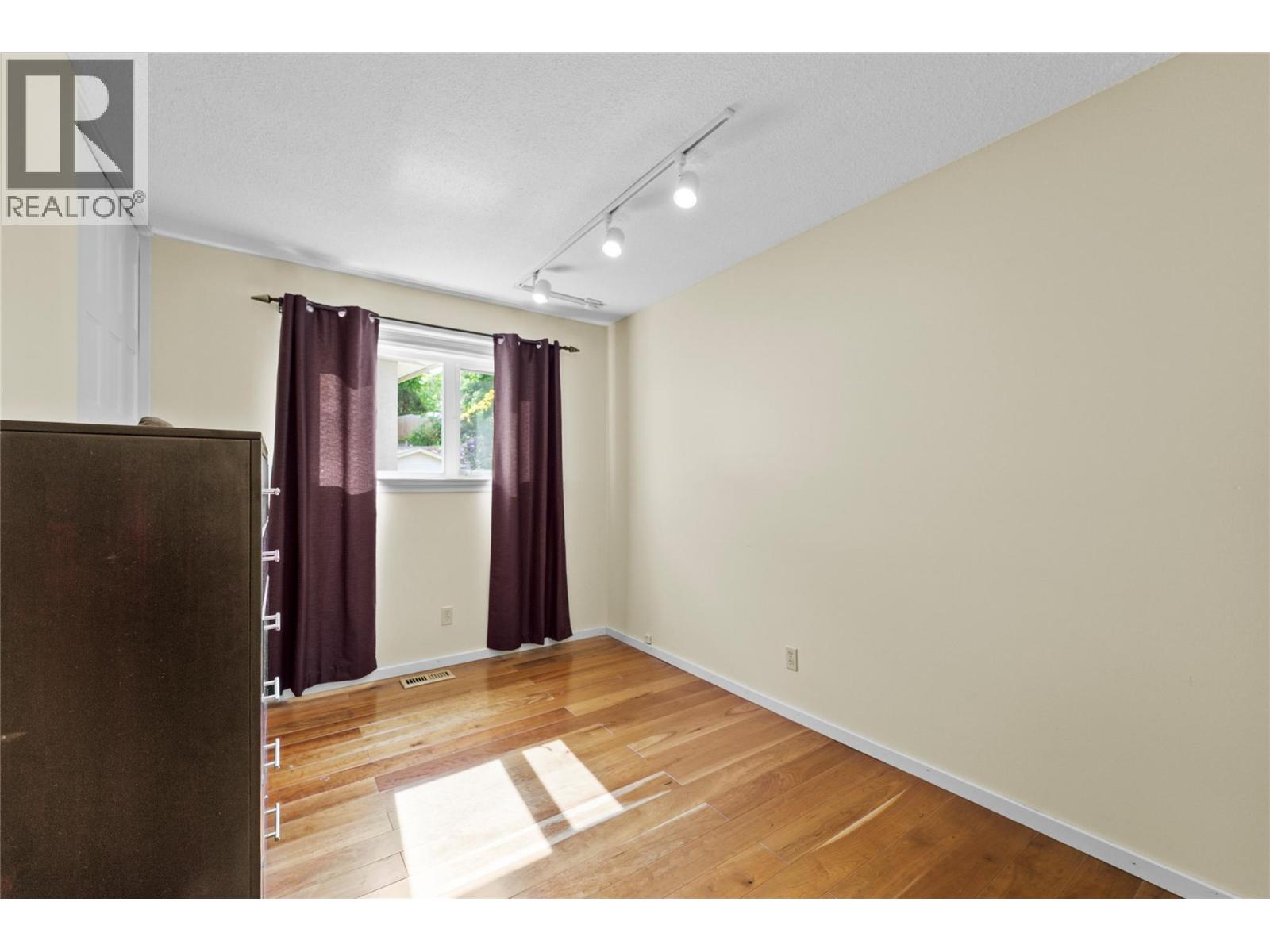 179 Monmouth Drive - 17