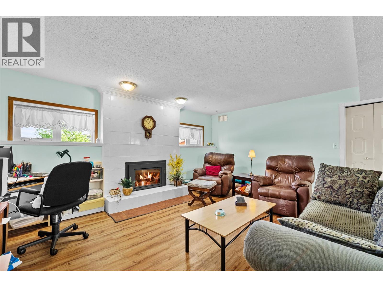 179 Monmouth Drive - 22