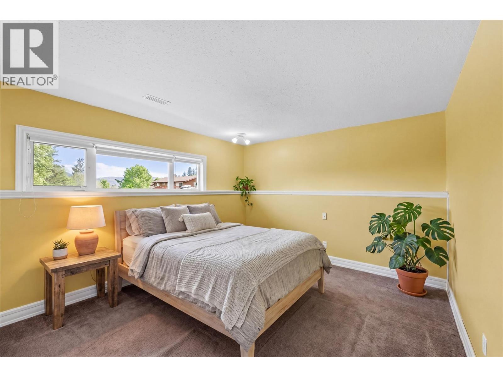 179 Monmouth Drive - 26