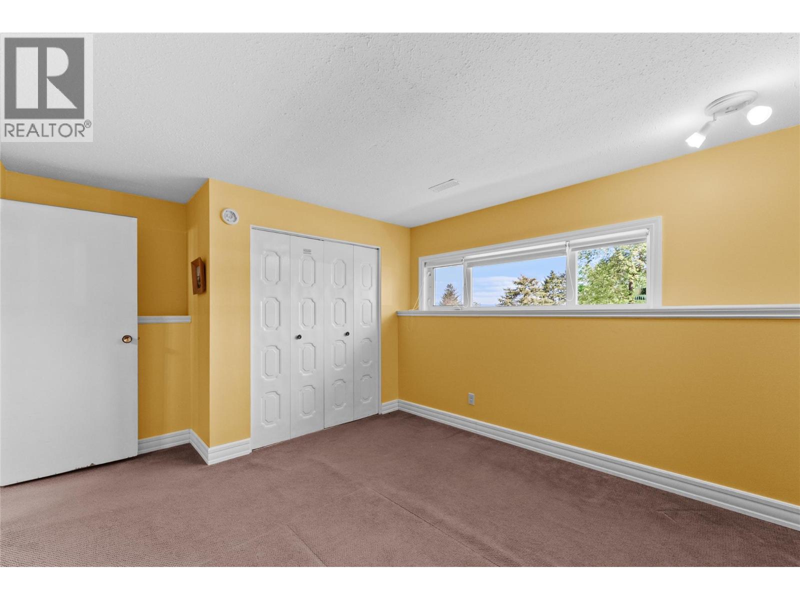 179 Monmouth Drive - 28