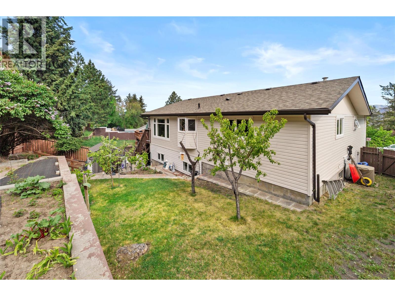 179 Monmouth Drive - 38
