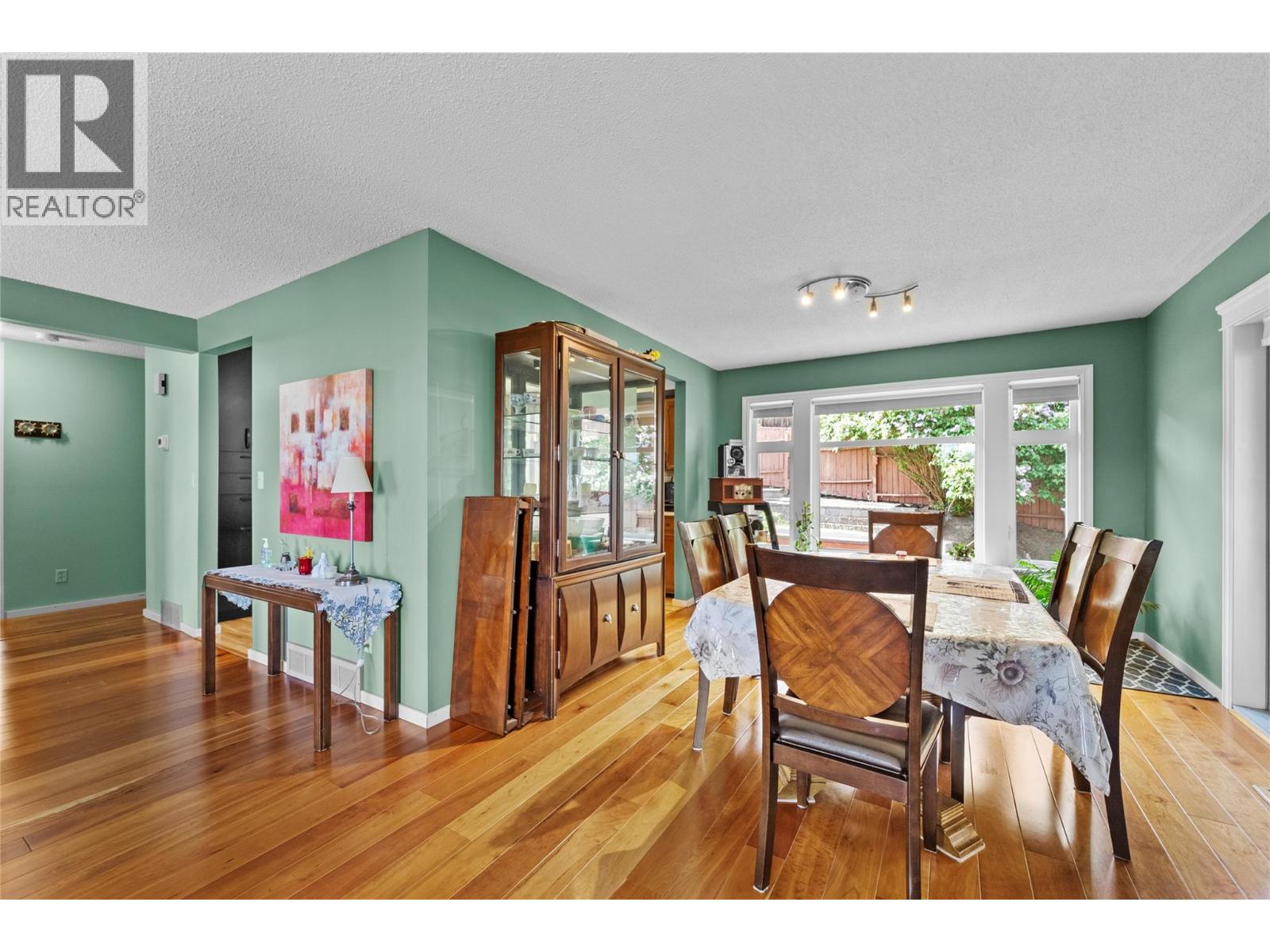 179 Monmouth Drive - 8