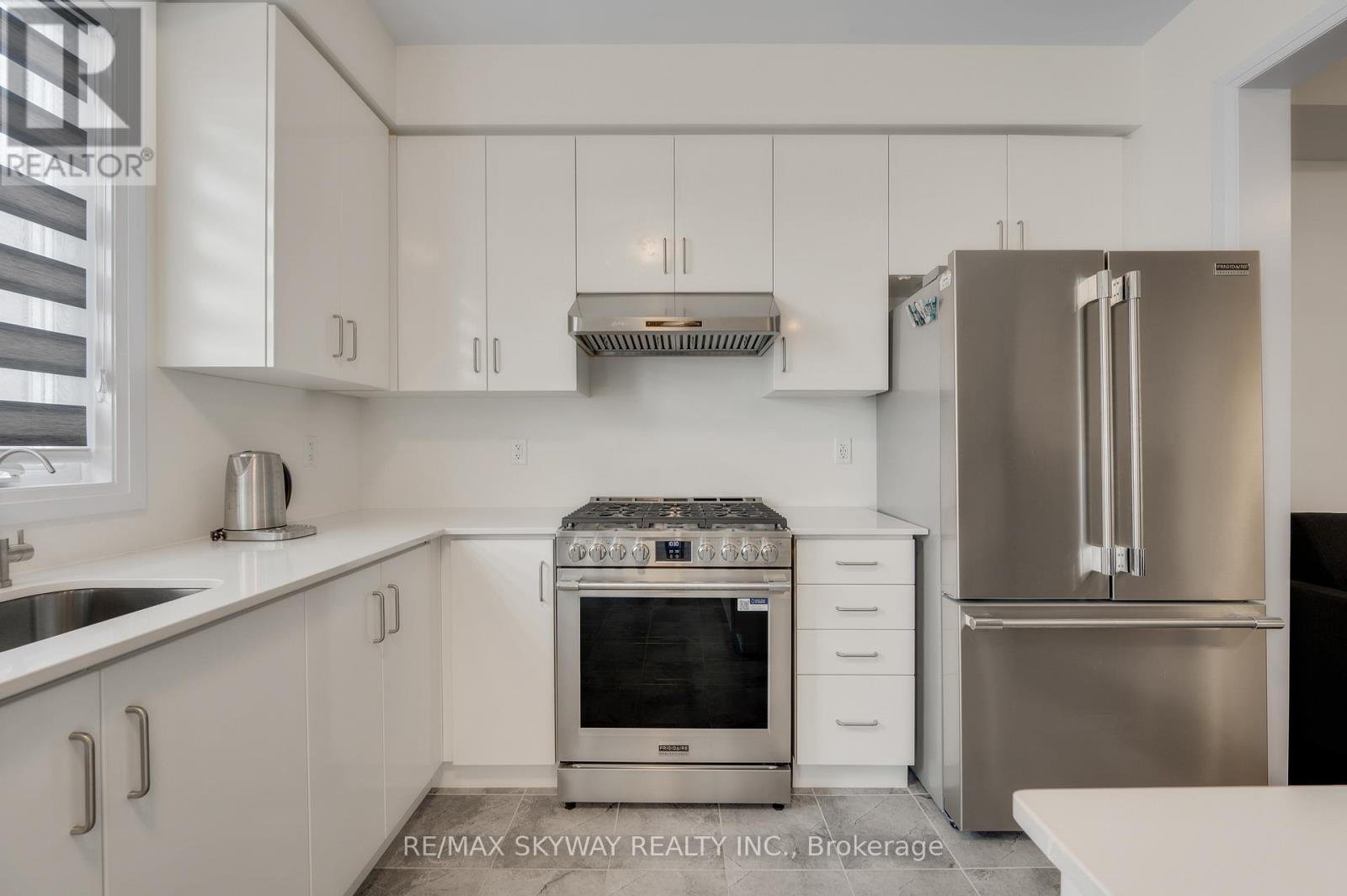 163 WILMOT ROAD - 12