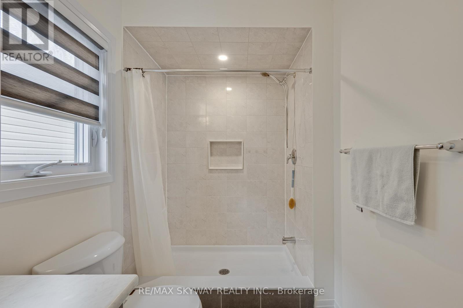 163 WILMOT ROAD - 25