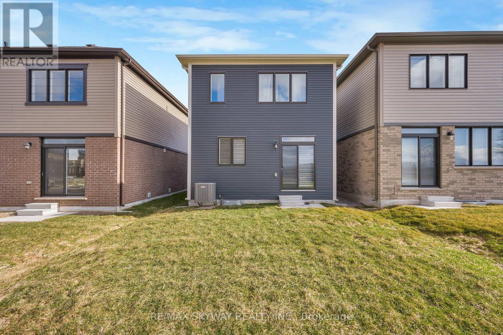 163 WILMOT ROAD - 32