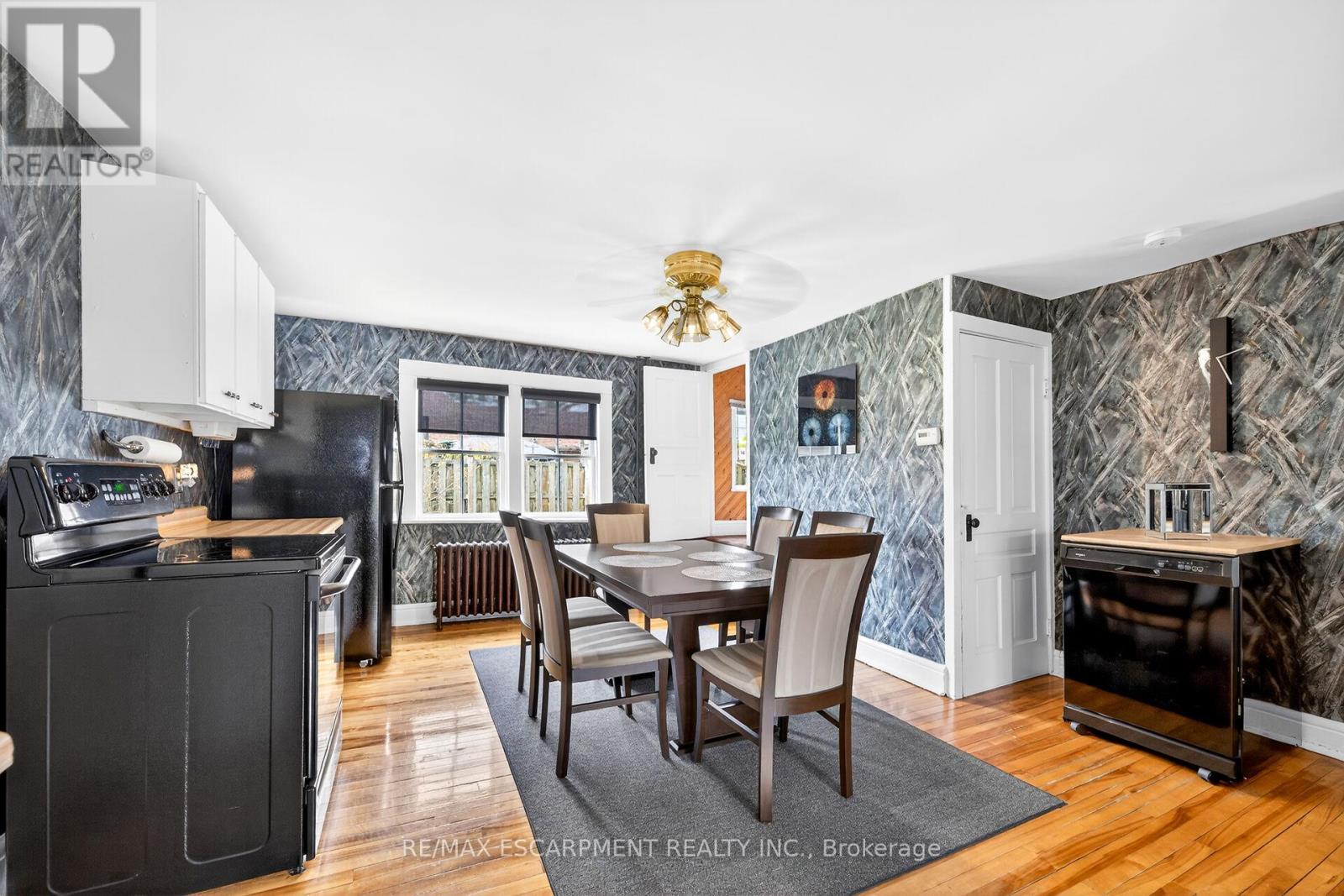 35 OTTAWA STREET S - 15