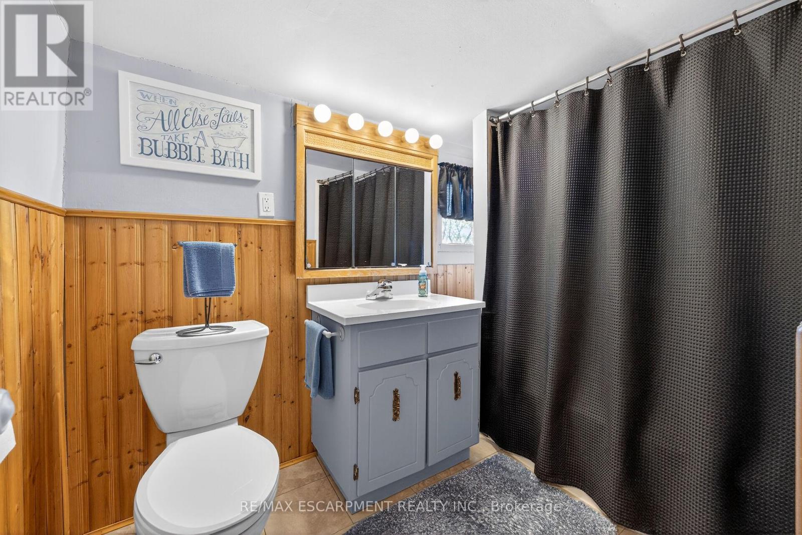 35 OTTAWA STREET S - 23