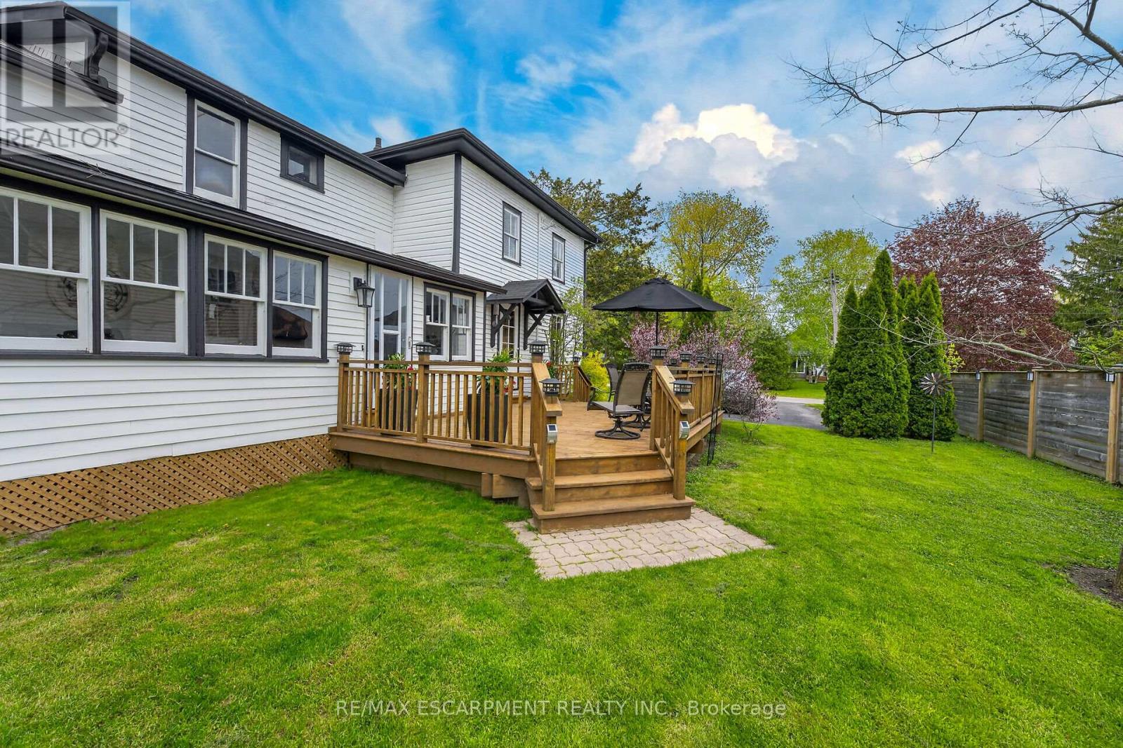 35 OTTAWA STREET S - 29