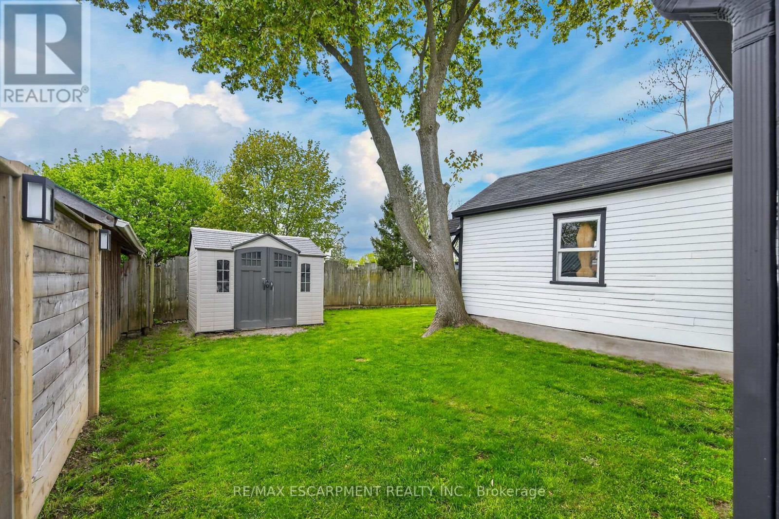 35 OTTAWA STREET S - 34