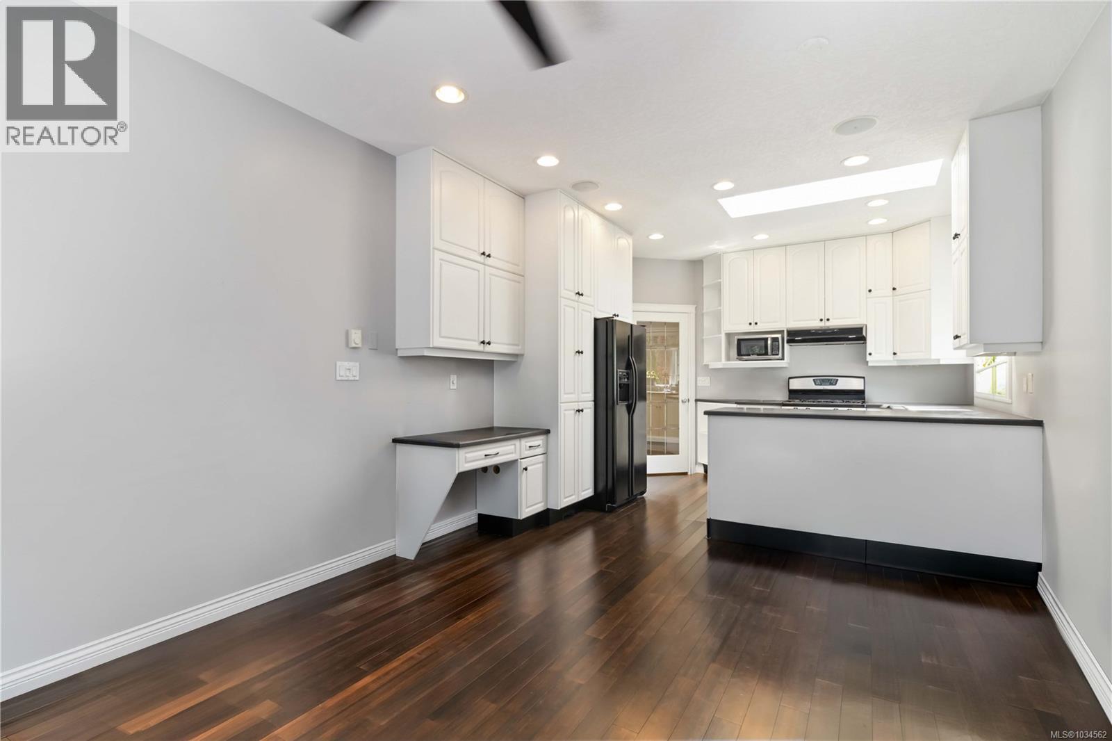 808 Jagdeep Pl - 17