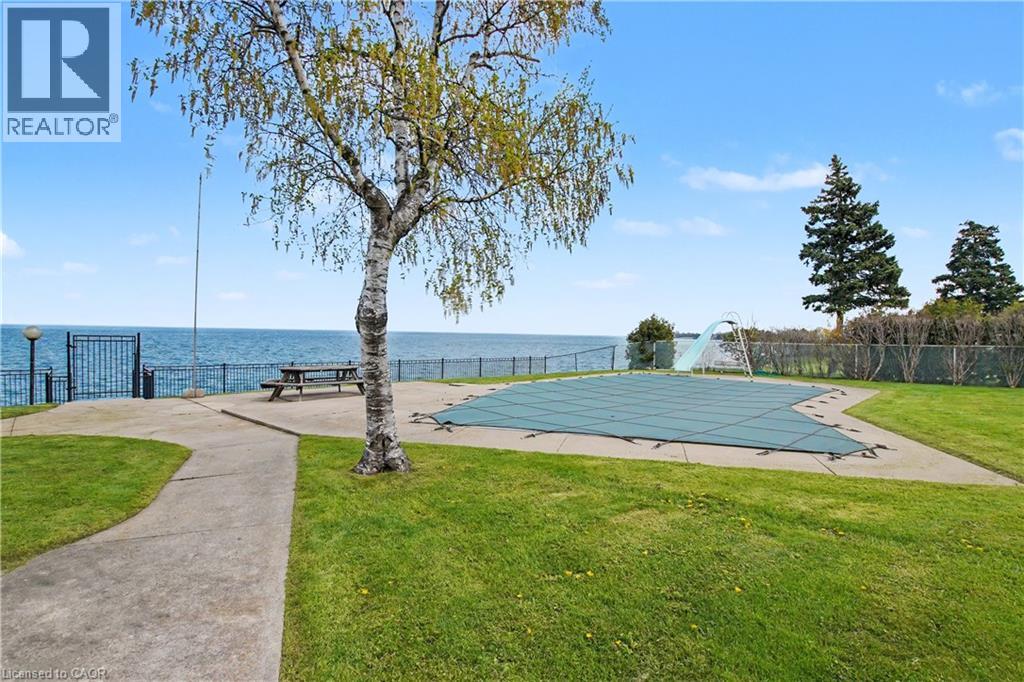 1061 NORTH SERVICE Road - 38