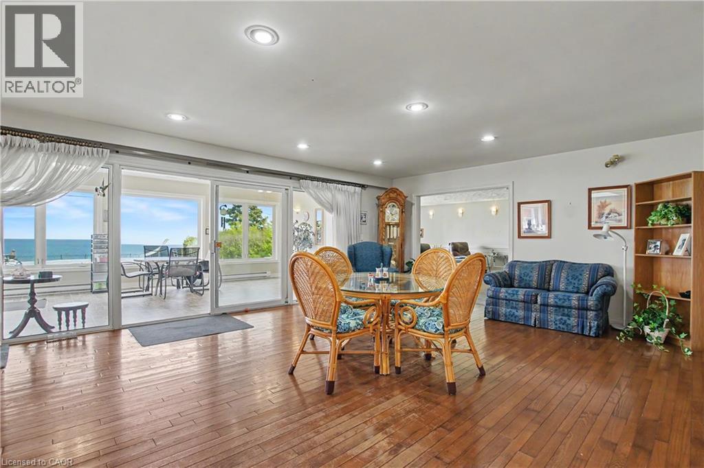 1061 NORTH SERVICE Road - 16