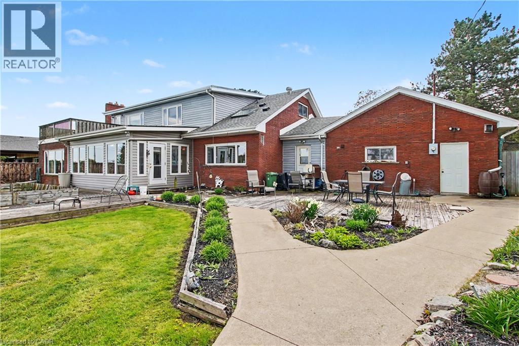 1061 NORTH SERVICE Road - 35