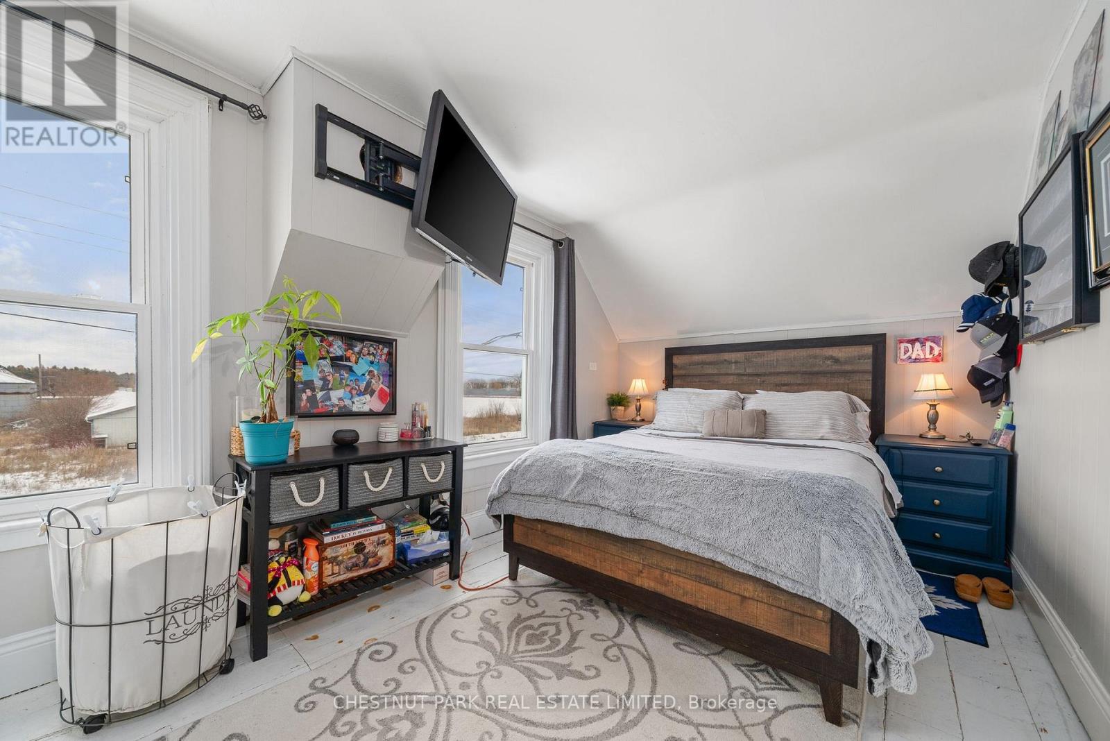 370 KAISER CROSSROAD - 21
