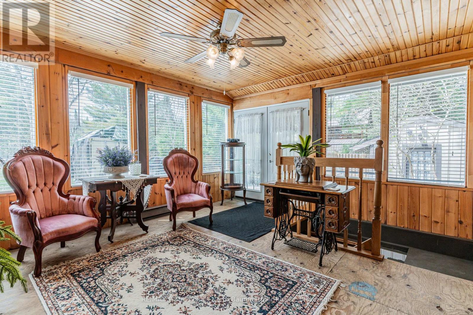 1065 CLOVERLEAF ROAD - 13