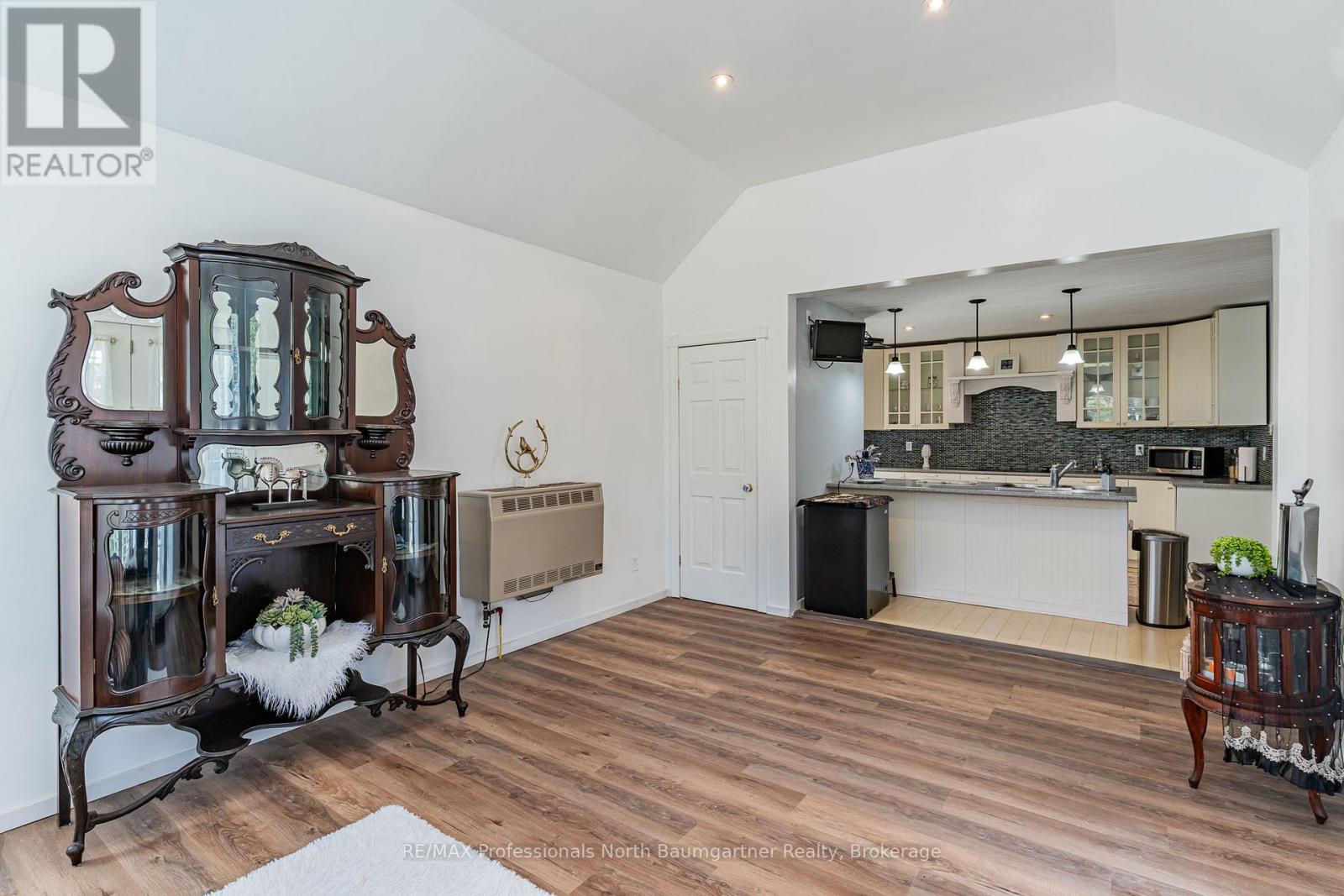 1065 CLOVERLEAF ROAD - 22