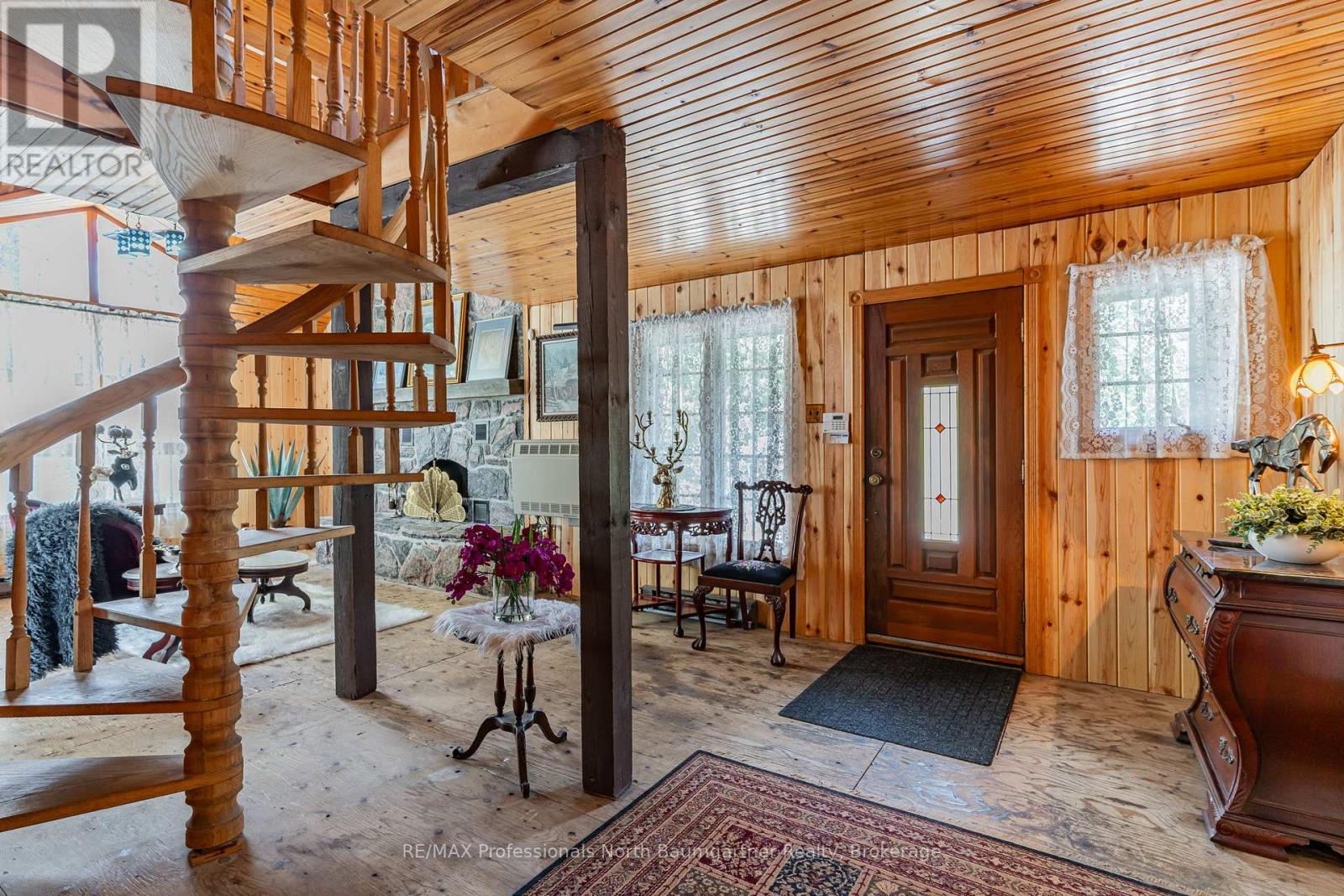 1065 CLOVERLEAF ROAD - 7