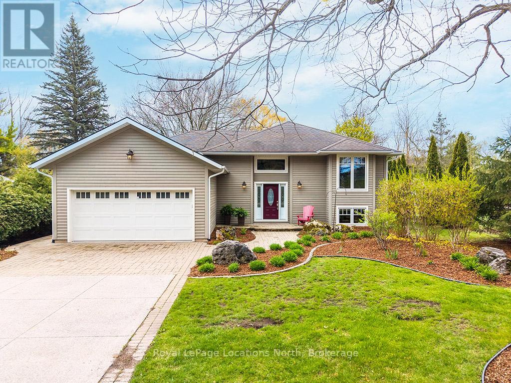 138 RUSSELL STREET W - 1