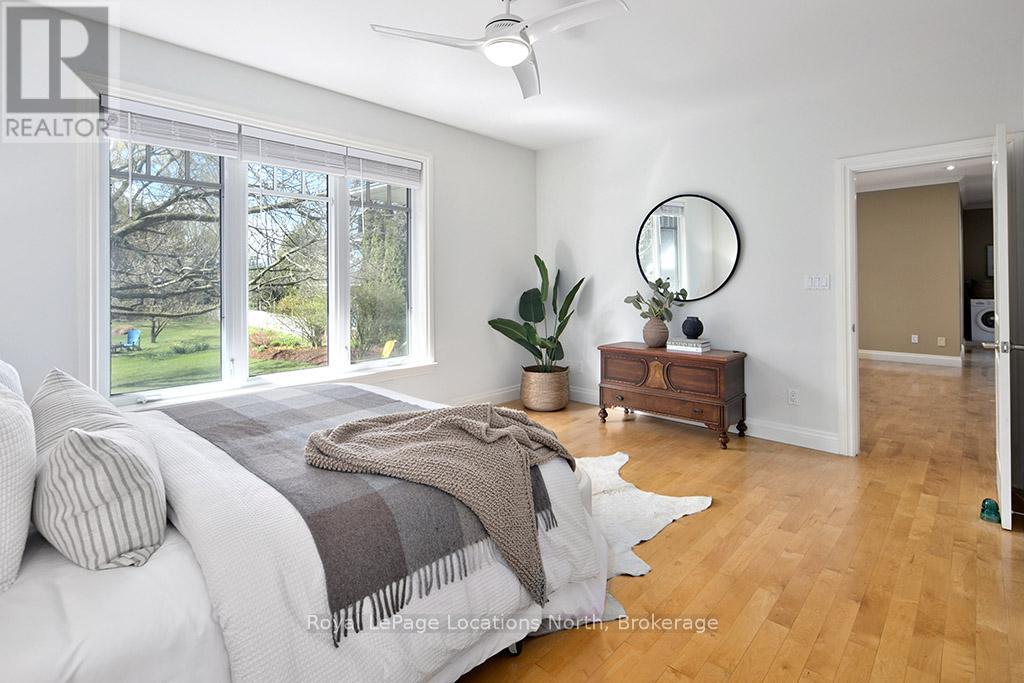 138 RUSSELL STREET W - 10