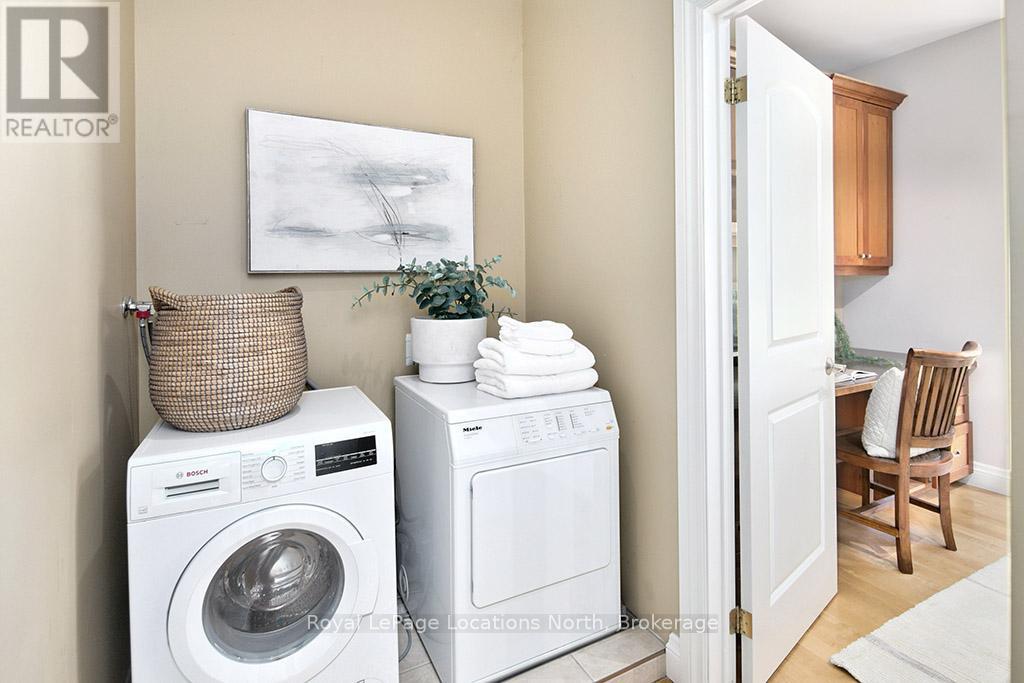 138 RUSSELL STREET W - 17