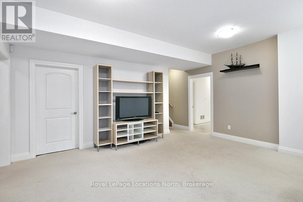 138 RUSSELL STREET W - 18